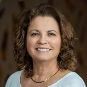 Jenny Mopper headshot